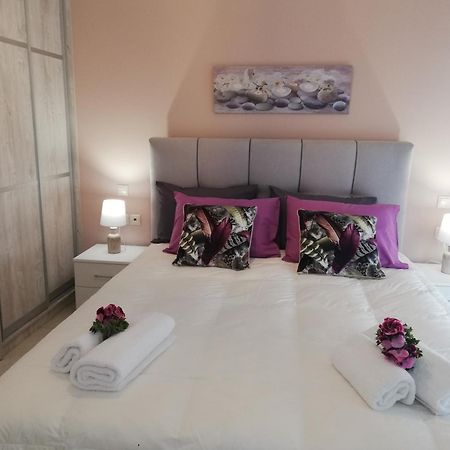Meltemi Beach Apartments Mílatos Eksteriør bilde