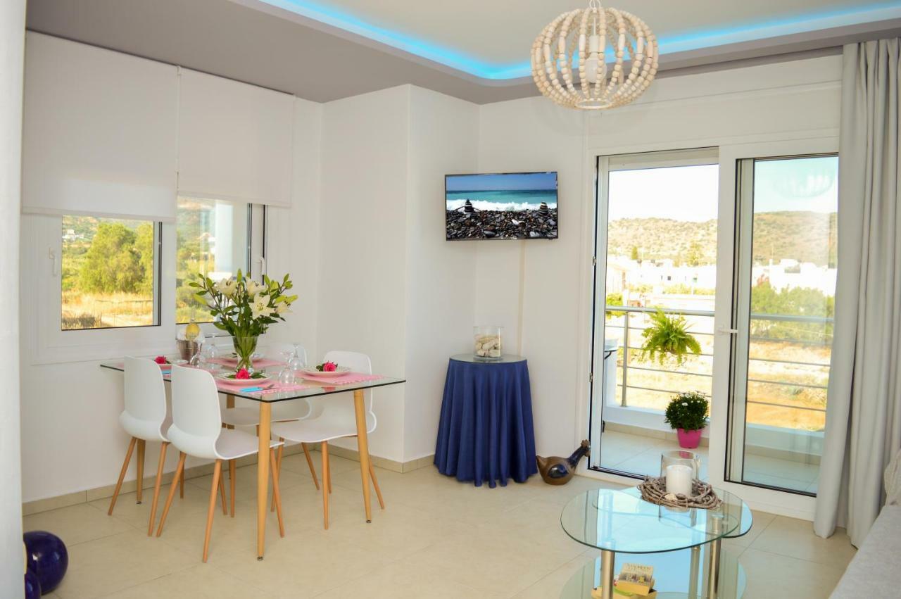 Meltemi Beach Apartments Mílatos Eksteriør bilde