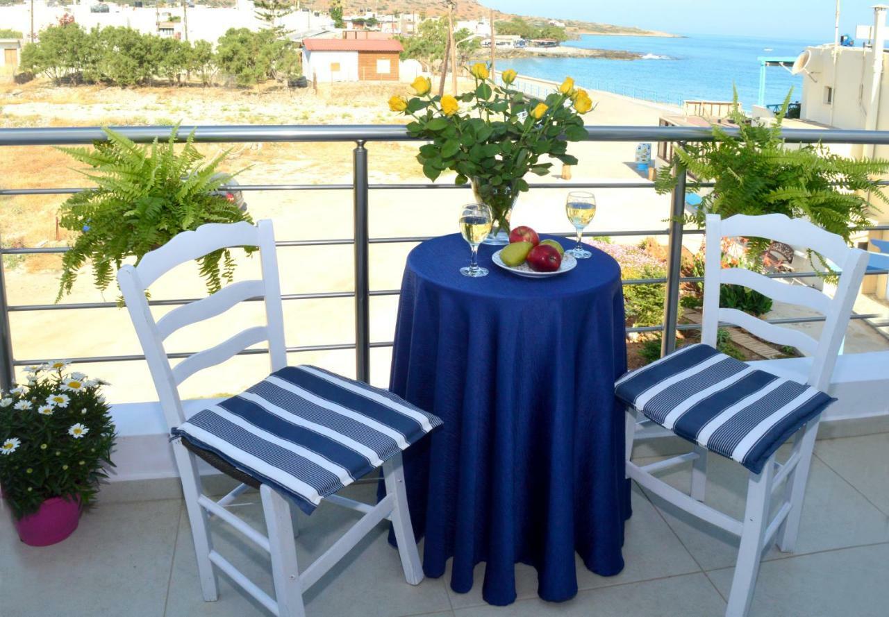 Meltemi Beach Apartments Mílatos Eksteriør bilde